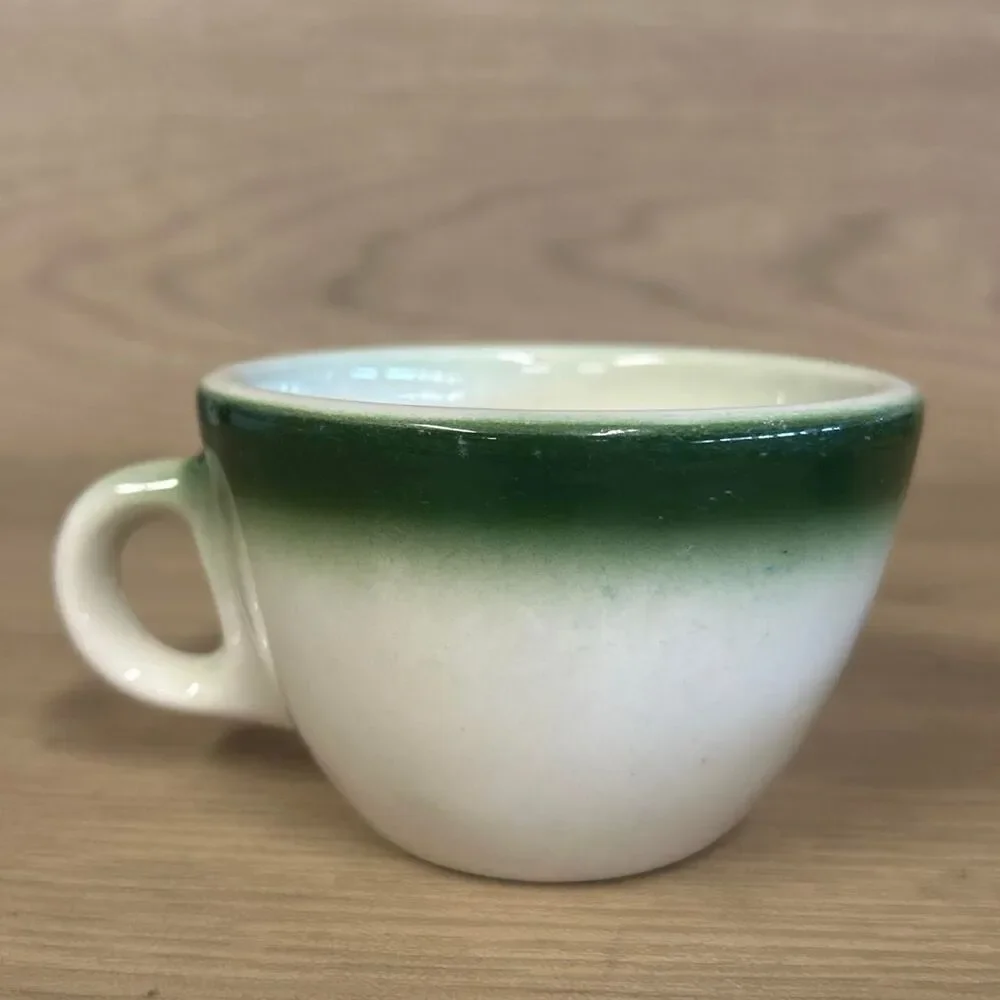 Unbranded Green and White Dinnerware